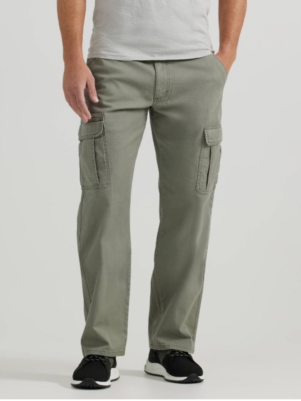 Men’s Wrangler All Terrain Gear Cargo Pants